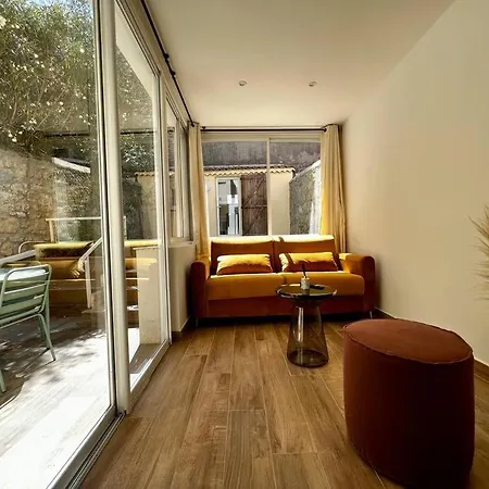 Appartement Mourillon : T2 Avec Jardin, A 400 M De La Plage *